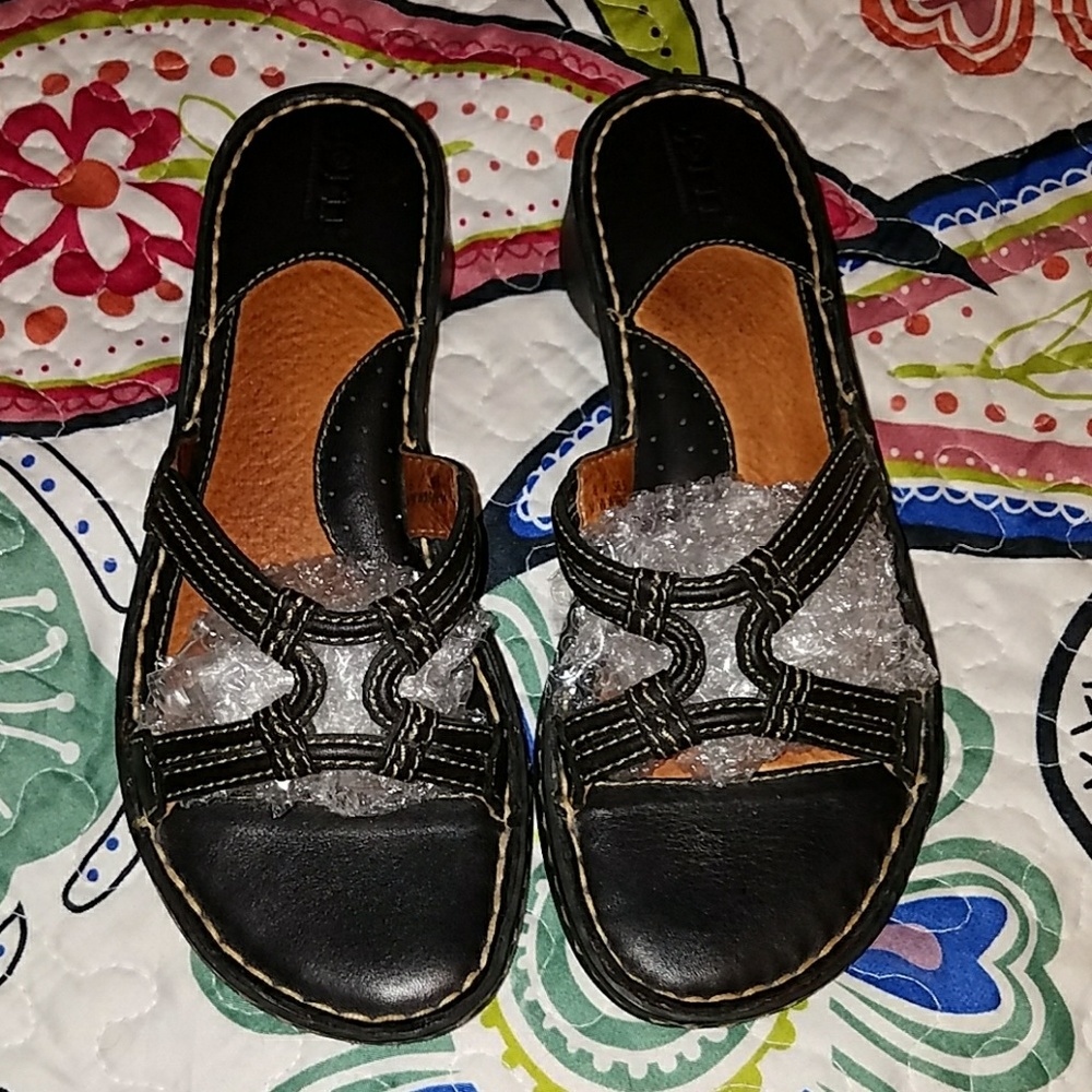 Born sandles